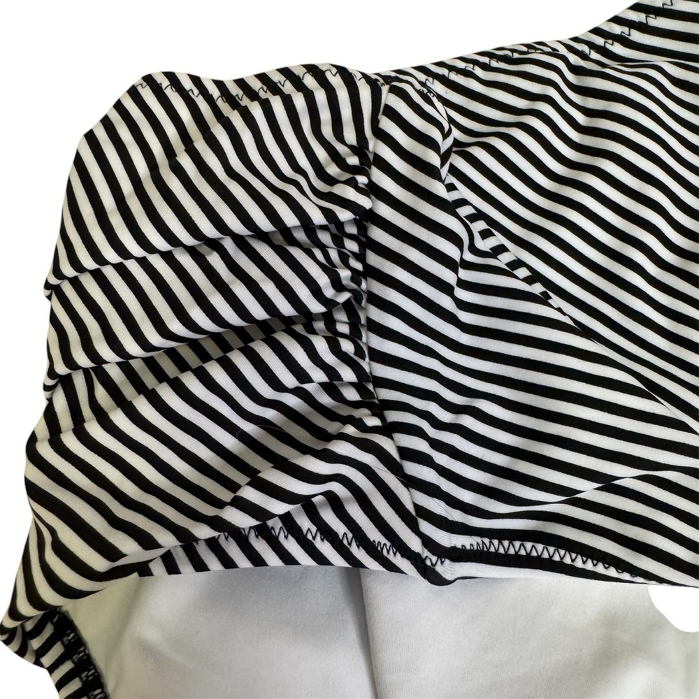 CUPSHE Ruffle Bandeau Bikini With High Waisted Bottom NWT SM Peach Black White - Picture 17 of 17